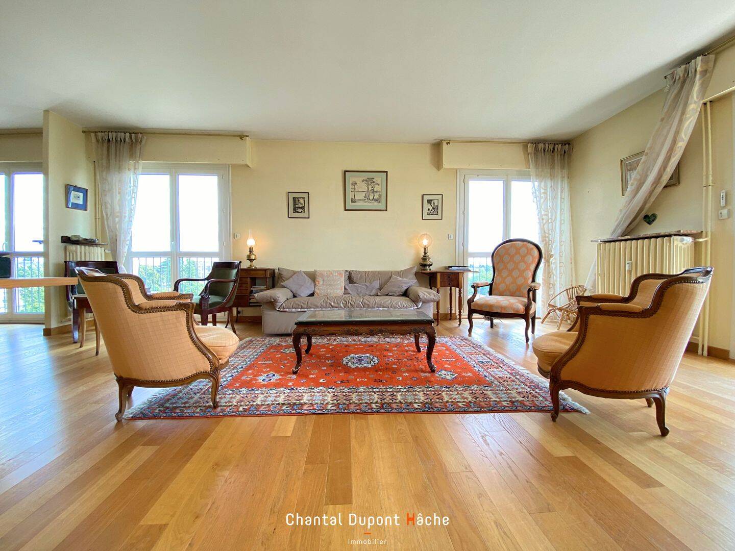 Appartement 4 pièces 113 m² · à Chartres · 112,9 m² · 180 000 €