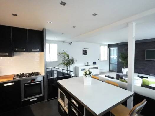 Duplex à vendre 535 000 € 4 pièces 3 chambres 92 m² 2 étages Père Komitas Chaville 92370