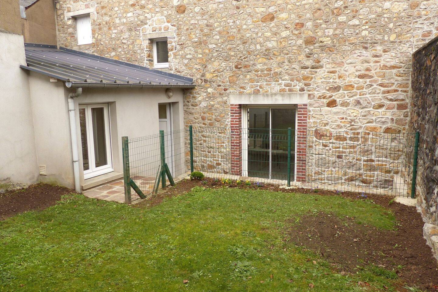 Maison 4 pièces 101 m² · à Juvigné · 101 m² · 620 €