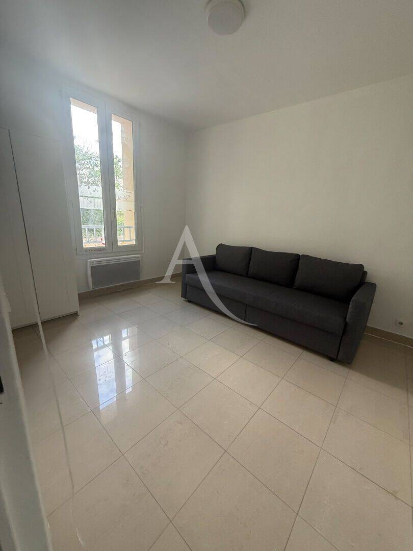 Appartement 1 pièce 22 m² · à Aubervilliers · 21,9 m² · 750 €