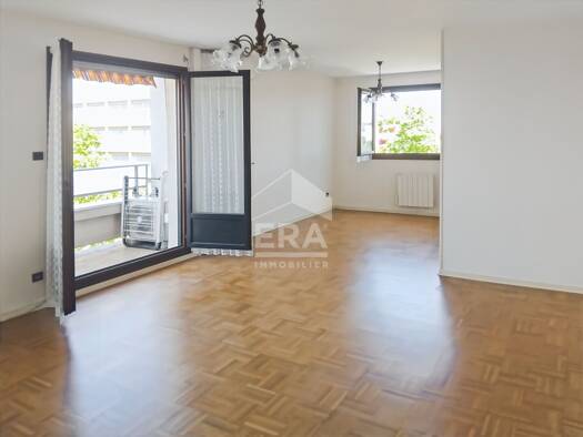 Appartement à vendre 216 000 € 3 pièces 2 chambres 73,4 m² Étage 6/6 La Plaine-Santy Lyon 8ème arrondissement 69008