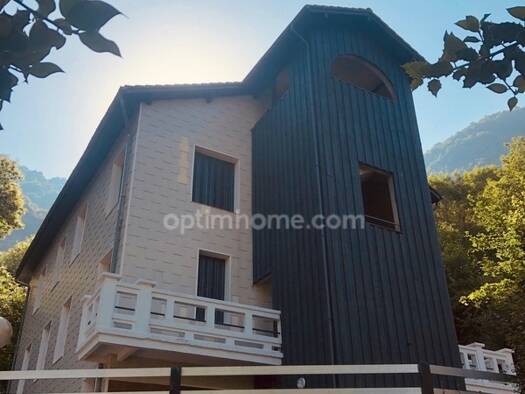 Immeuble à vendre 310 000 € 432 m² Cierp-Gaud 31440