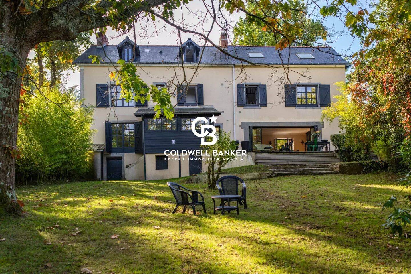 Maison 9 pièces 305 m² · à Sucé-sur-Erdre · 305,3 m² · 1 352 000 €