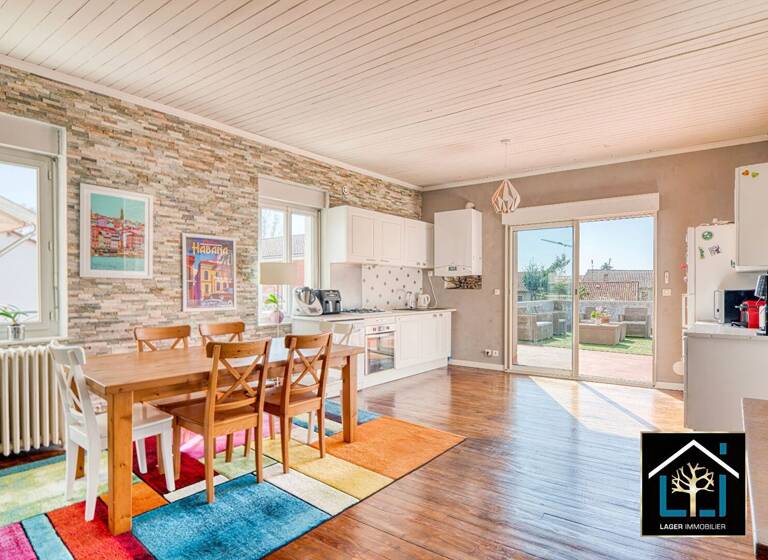 Maison de ville à vendre 295 000 € 8 pièces 5<br/>chambres 130 m²<br/>superficie 100 m²<br/>terrain La Boisse 01120