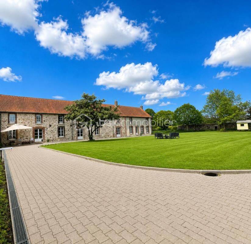 Maison 15 pièces 400 m² · à Épernon · 400 m² · 735 000 €