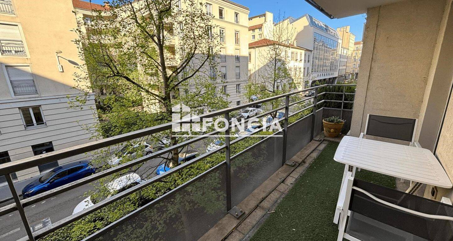 Appartement 4 pièces 85 m² · à Lyon 3ème Arrondissement · 84,6 m² · 1 795 €
