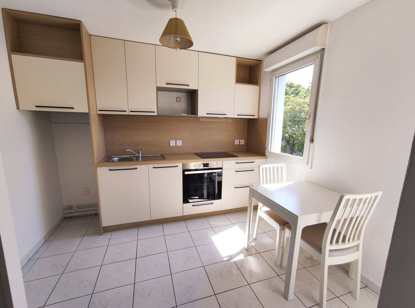 Appartement 1 pièce 46 m² · à Grenoble · 46 m² · 810 €