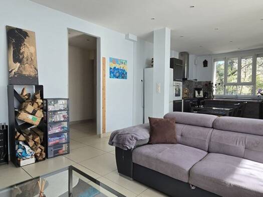 Appartement à vendre 280 000 € 3 pièces 2 chambres 84 m² RDC/1 Groisy 74570