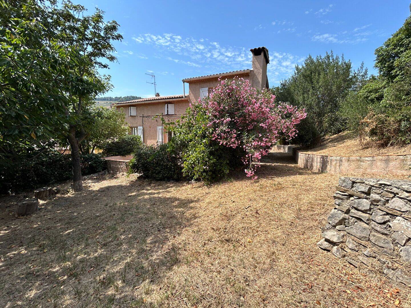 Maison 9 pièces 200 m² · à Évenos · 200 m² · 595 000 €
