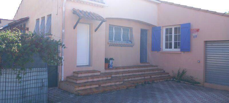 Appartement 1 pièce 45 m² · à Marignane · 45 m² · 670 €