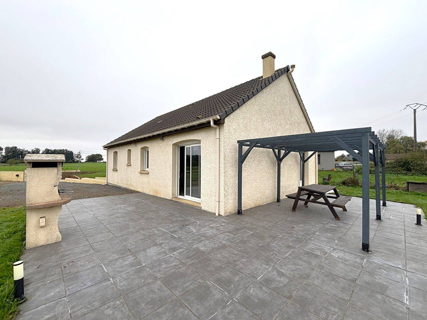 Maison 4 pièces 84 m² · à Villettes · 84 m² · 1 000 €