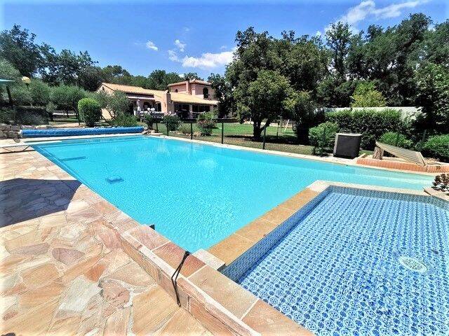 Maison 6 pièces 215 m² · à Fréjus · 215 m² · 790 000 €