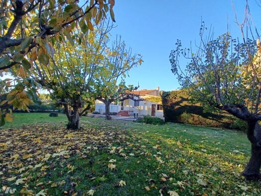 Maison à vendre 608 400 € 5 pièces 3 chambres Eyguières 13430