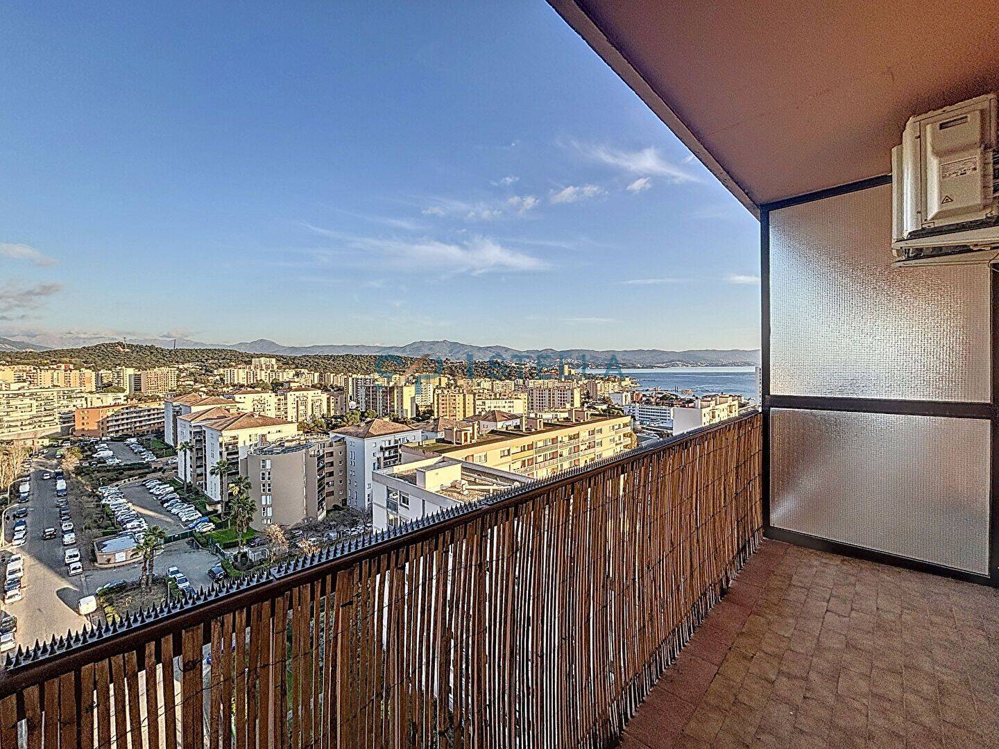 Appartement 3 pièces 75 m² · à Ajaccio · 75 m² · 1 050 €/mois