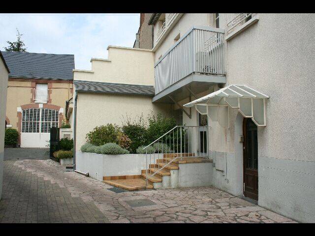Appartement 1 pièce 16 m² · à Olivet · 16 m² · 380 €