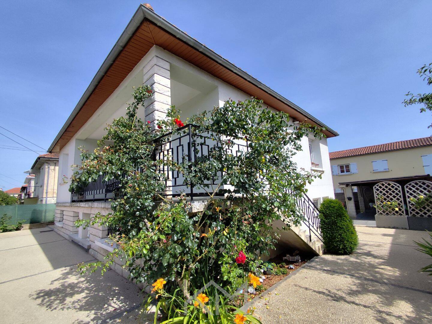 Maison 5 pièces 148 m² · à Poitiers · 148 m² · 283 000 €