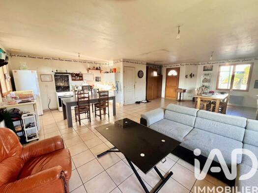 Maison de plain-pied à vendre 225 000 € 5 pièces 4 chambres 109 m² 717 m² de terrain Angres 62143