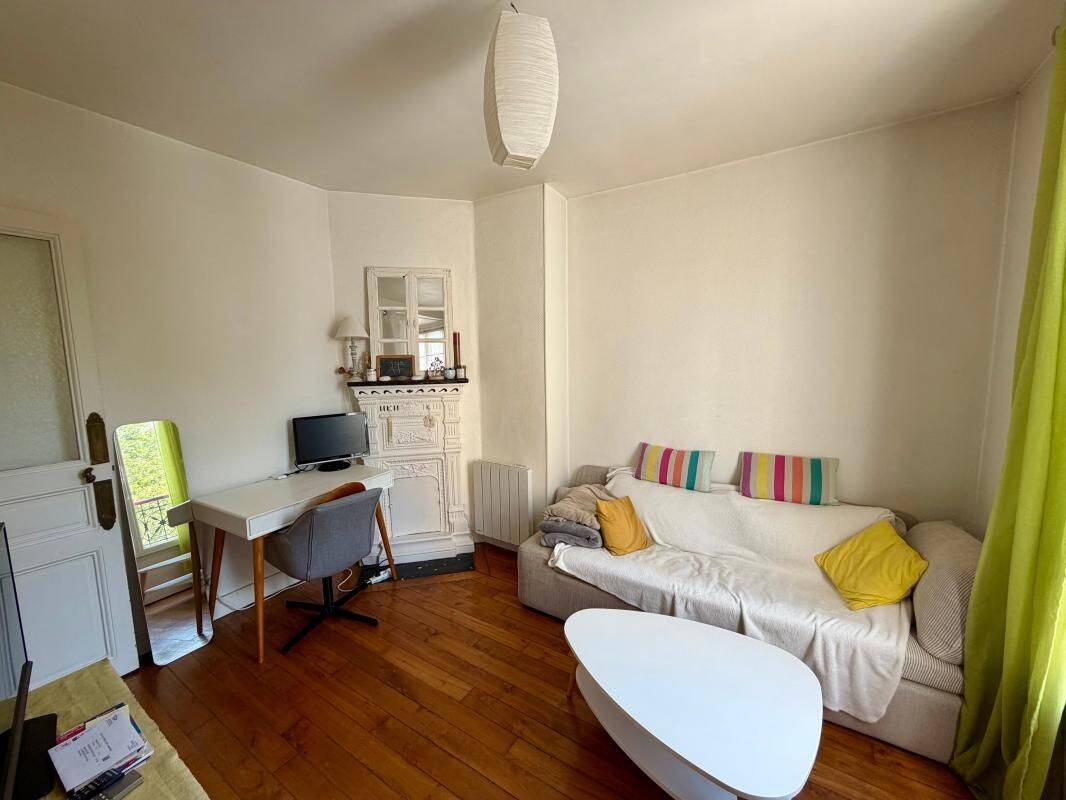 Appartement 2 pièces 27 m² · à Paris 18ème Arrondissement · 26,7 m² · 250 000 €