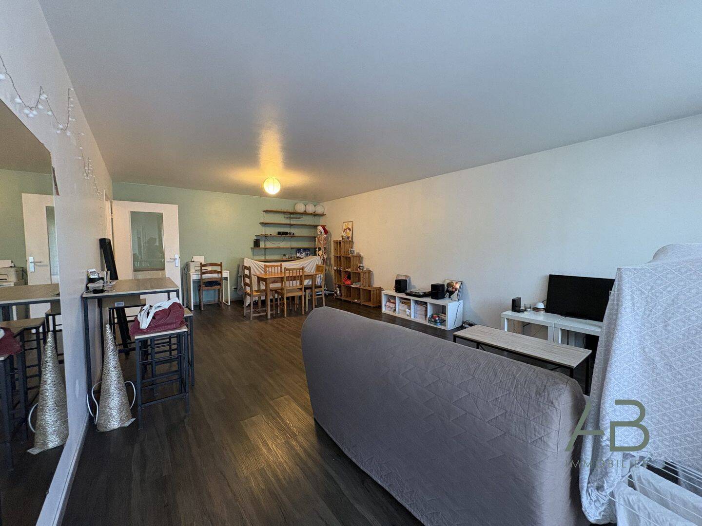 Appartement 3 pièces 84 m² · à Lille · 84,3 m² · 1 037 €/mois