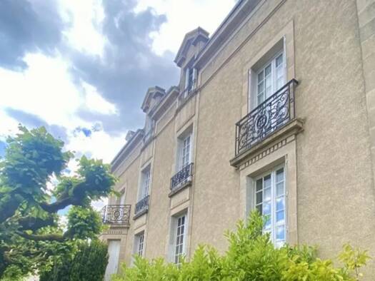 Maison à vendre 349 500 € 13 pièces 7 chambres 350 m² 1 600 m² de terrain Rive Gauche Aixe-sur-Vienne 87700
