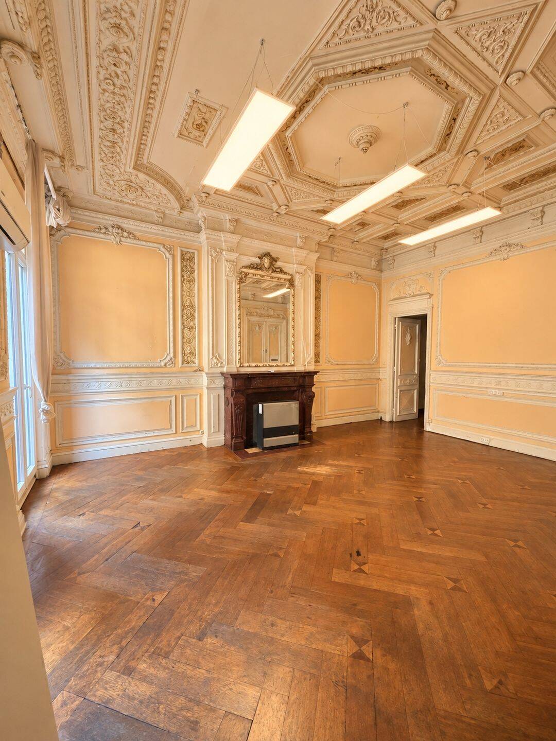 Appartement 2 pièces 79 m² · à Marseille 6ème Arrondissement · 79 m² · 960 €/mois