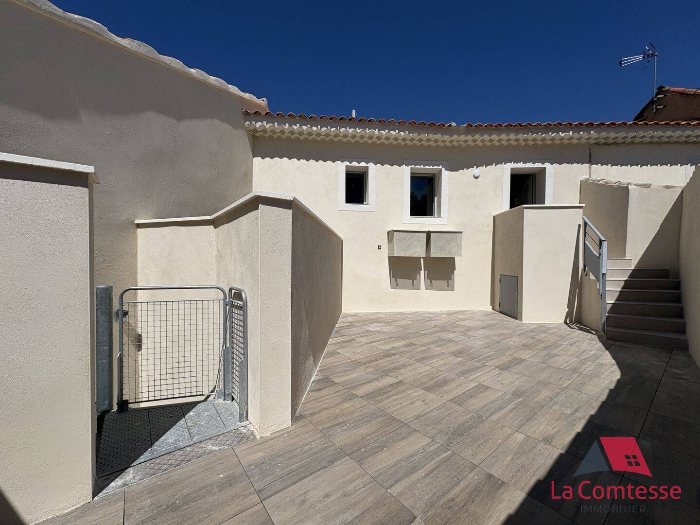 Appartement 3 pièces 52 m² · à Aubagne · 51,8 m² · 1 020 €