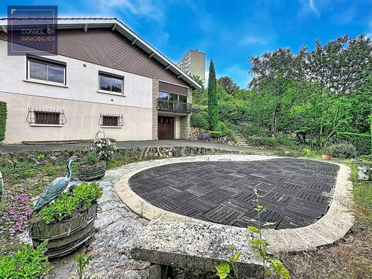Maison à vendre 535 000 € 6 pièces 5 chambres 117 m² 1 403 m² de terrain Glaciere-Jomard Oullins-Pierre-Bénite 69600