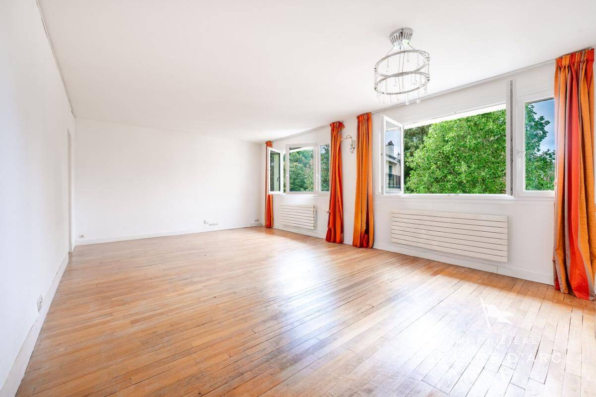 Appartement 5 pièces 109 m² · à Versailles · 109 m² · 620 000 €