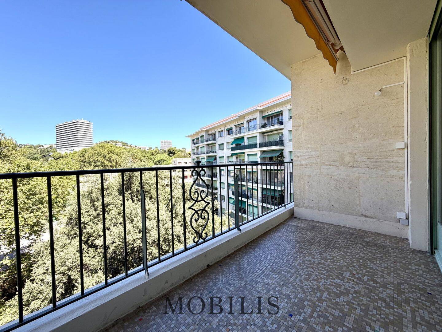 Appartement 4 pièces 113 m² · à Marseille 8ème Arrondissement · 113 m² · 2 450 €/mois
