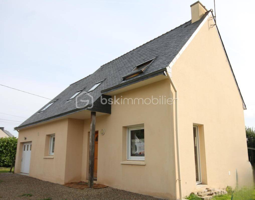 Maison 5 pièces 100 m² · à Saint-Yvi · 100 m² · 280 000 €