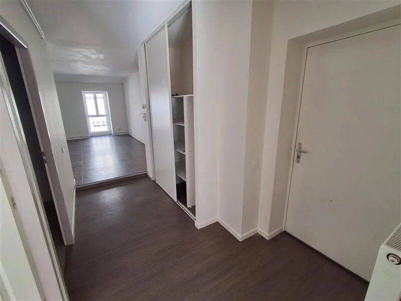 Appartement 3 pièces 69 m² · à Saint-Étienne · 69 m² · 486 €