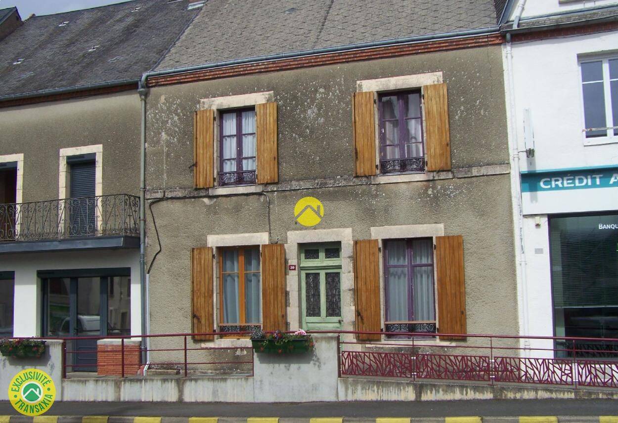 Maison 6 pièces 126 m² · à Préveranges · 126 m² · 52 000 €