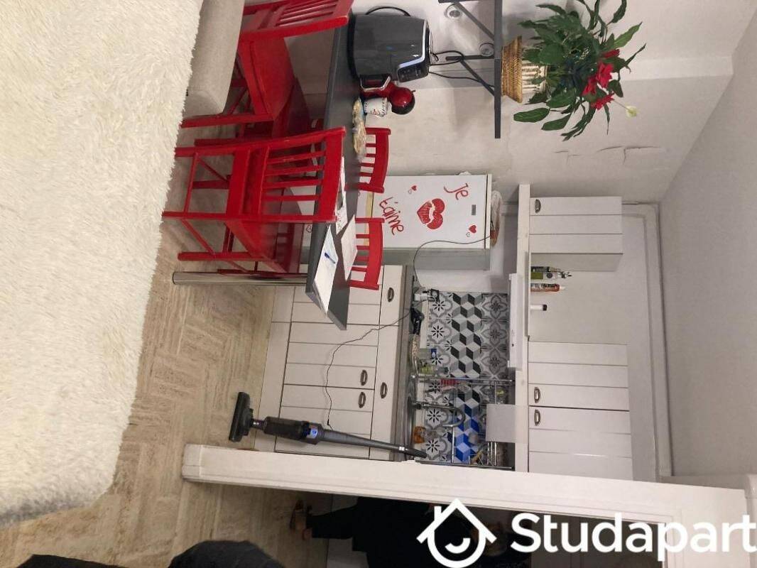 Appartement 2 pièces 28 m² · à Antibes · 28 m² · 700 €/mois