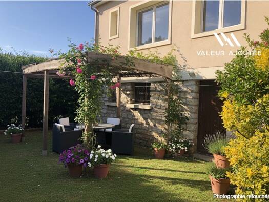 Maison à vendre 250 000 € 6 pièces 5 chambres 107 m² 241 m² de terrain Bouquet Brive-la-Gaillarde 19100