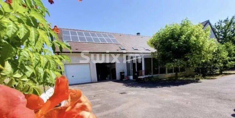 Maison 7 pièces 175 m² · à Givry · 175 m² · 370 000 €
