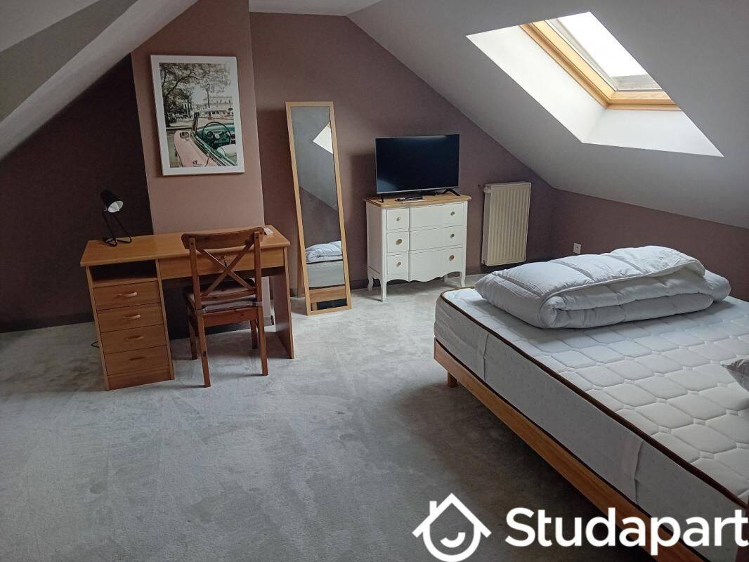 Appartement 1 pièce 30 m² · à Sarceaux · 30 m² · 280 €