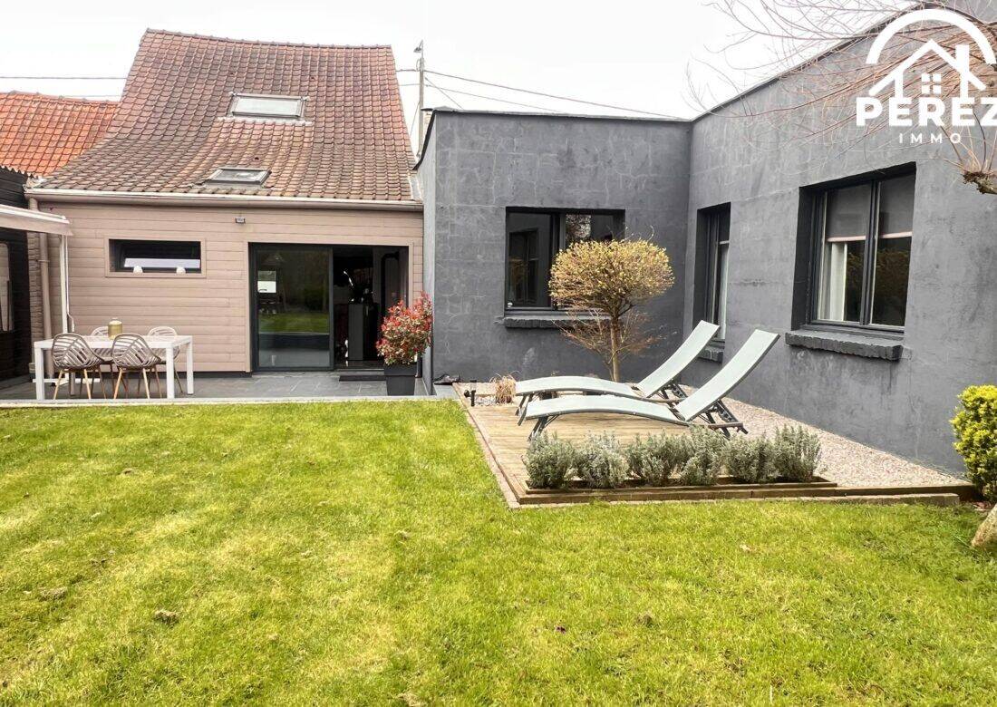 Maison 5 pièces 130 m² · à Neuville-en-Ferrain · 130 m² · 399 000 €