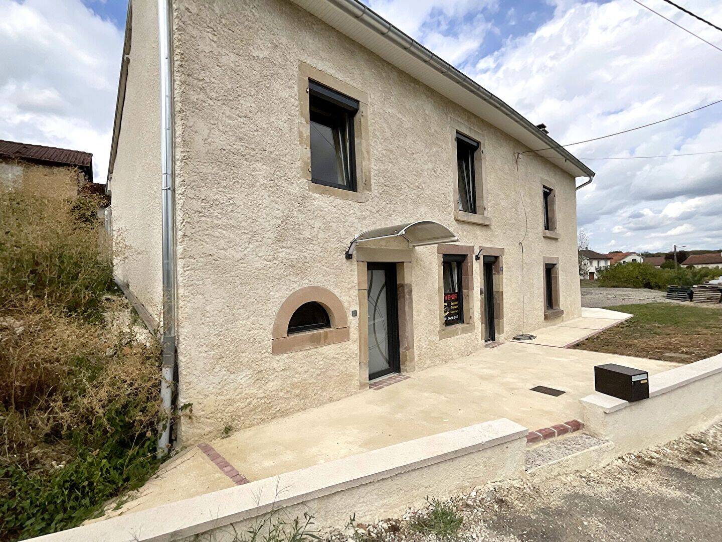 Maison 5 pièces 103 m² · à Hautevelle · 103 m² · 149 000 €