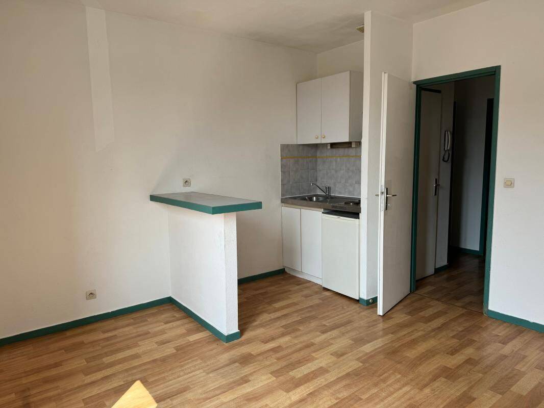 Appartement 2 pièces 27 m² · à Bordeaux · 27,1 m² · 545 €/mois
