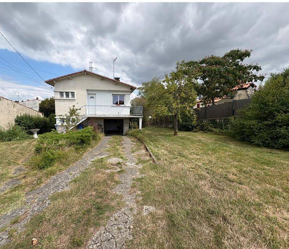 Maison 6 pièces 110 m² · à Saintes · 110 m² · 205 000 €