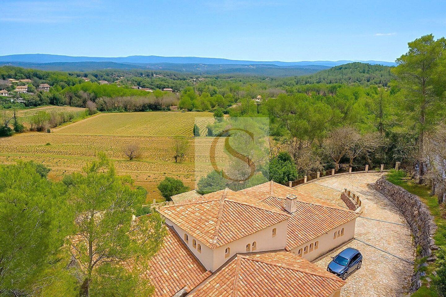 Maison 6 pièces 289 m² · à Le Thoronet · 289 m² · 1 190 000 €