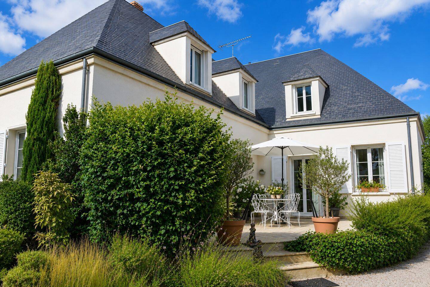 Maison 7 pièces 280 m² · à Amilly · 280 m² · 425 000 €