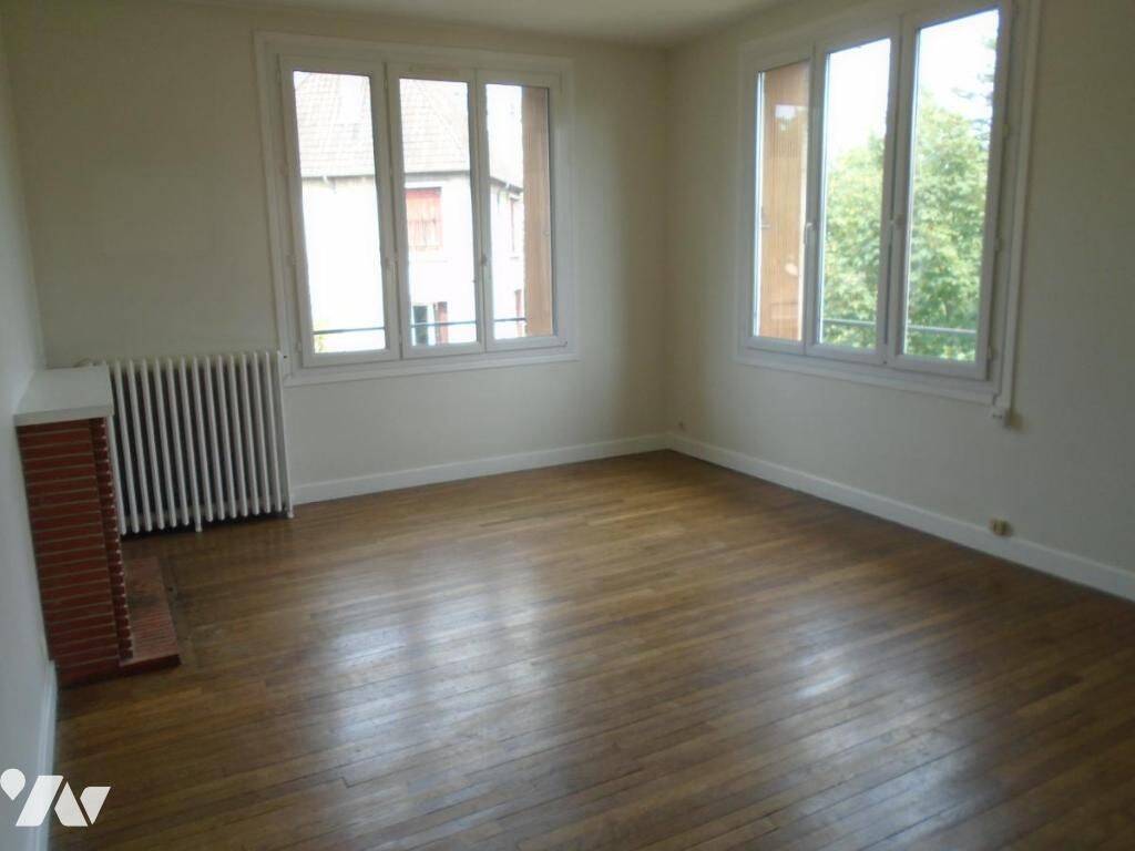Appartement 3 pièces 95 m² · à Caen · 95 m² · 884 €