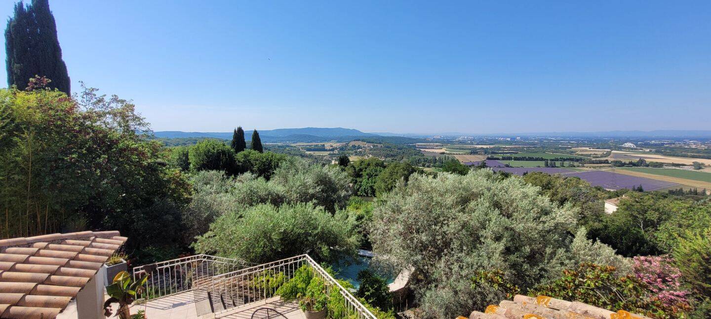 Maison 10 pièces 254 m² · à La Garde-Adhémar · 254 m² · 649 000 €