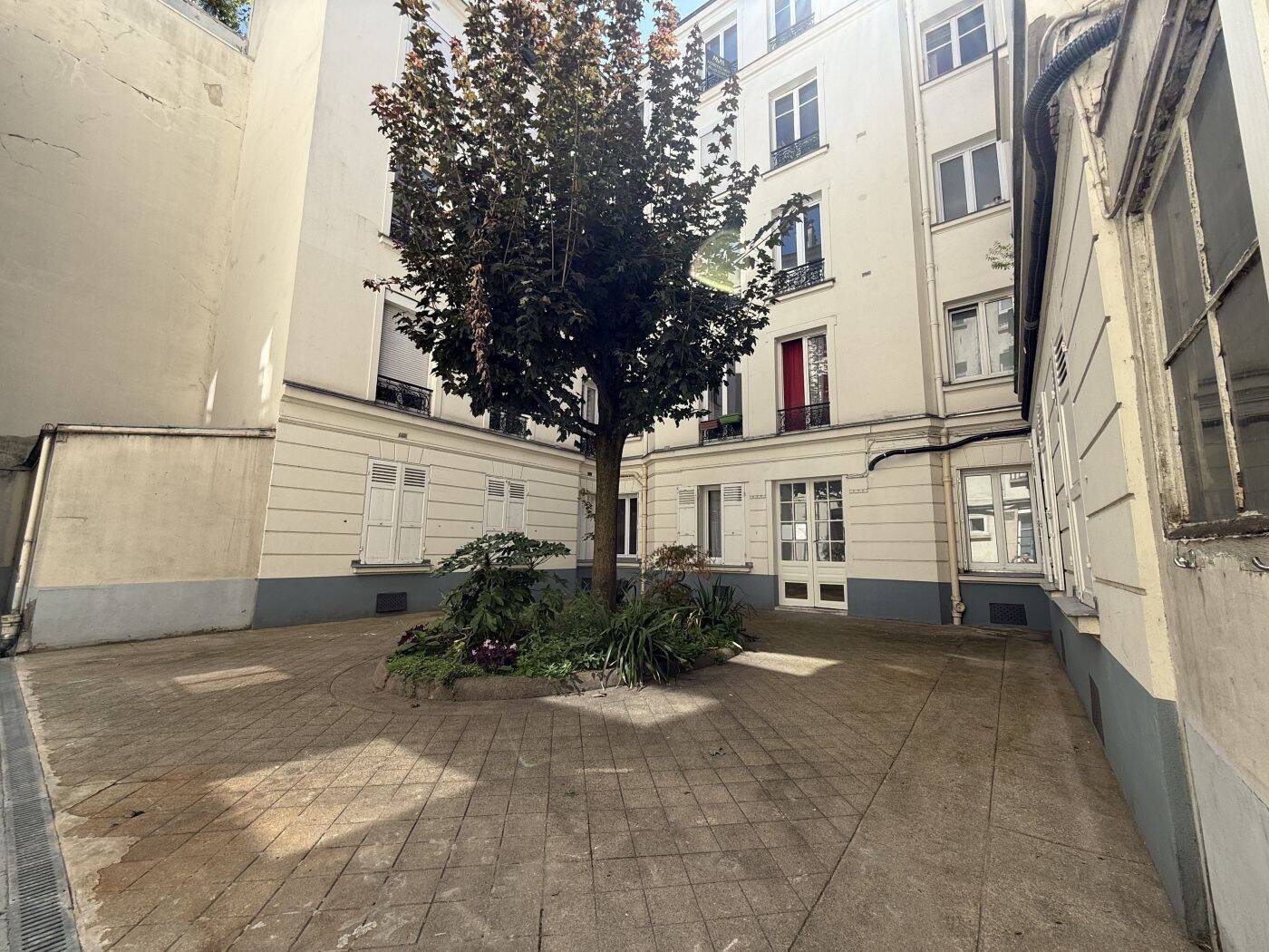 Appartement 2 pièces 28 m² · à Paris 14ème Arrondissement · 27,7 m² · 279 300 €