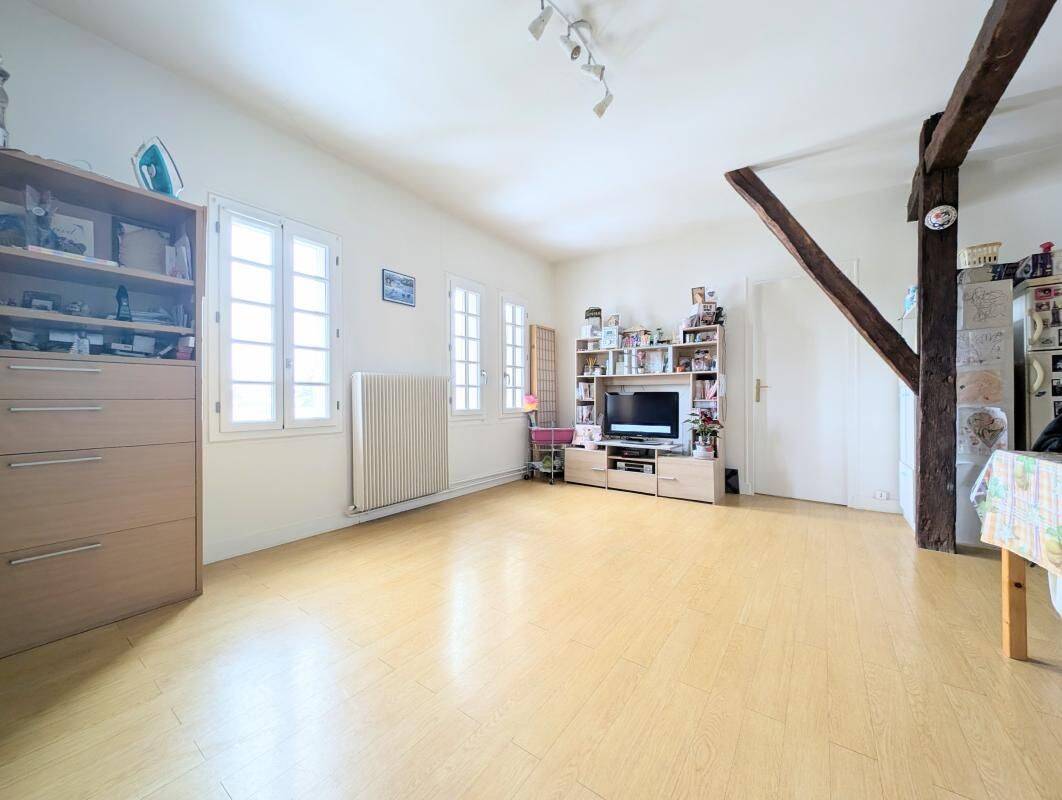 Appartement 2 pièces 53 m² · à Chartres · 52,9 m² · 75 600 €