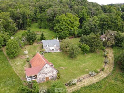 Terrain agricole à vendre 488 800 € 250 000 m² de terrain Sarroux 19110