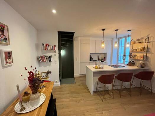Maison de ville à vendre 299 000 € 2 pièces 1 chambre 50 m² 2 761 m² de terrain Centre Ville La Rochelle 17000