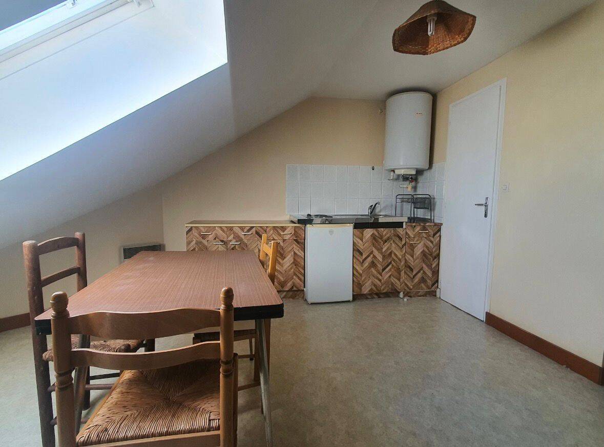 Appartement 1 pièce 16 m² · à La Couronne · 15,9 m² · 300 €