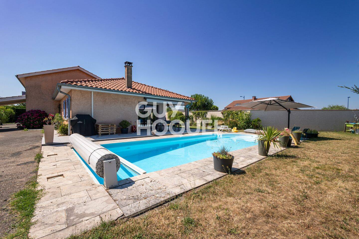 Maison 5 pièces 111 m² · à Colombier-Saugnieu · 110,6 m² · 2 050 €